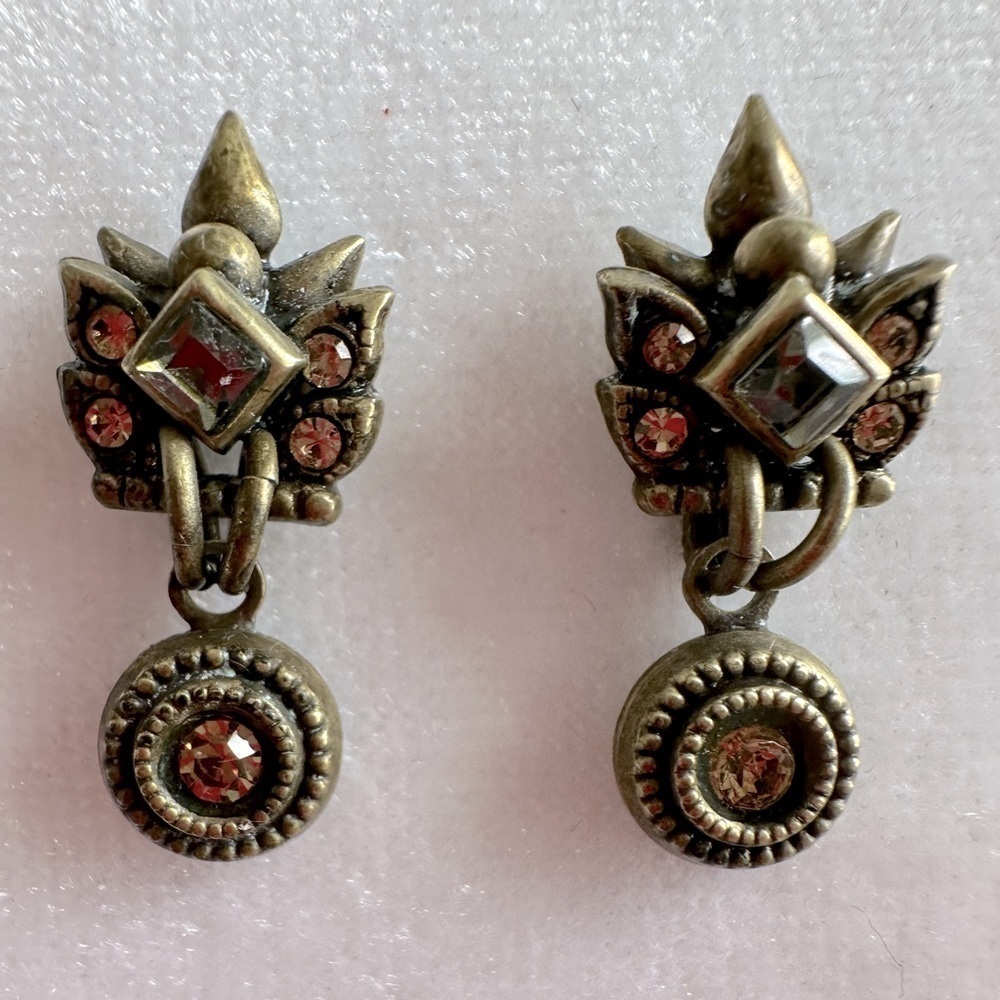 Vintage Sorrelli pierced earrings, Amber crystals, brass antique tone setting